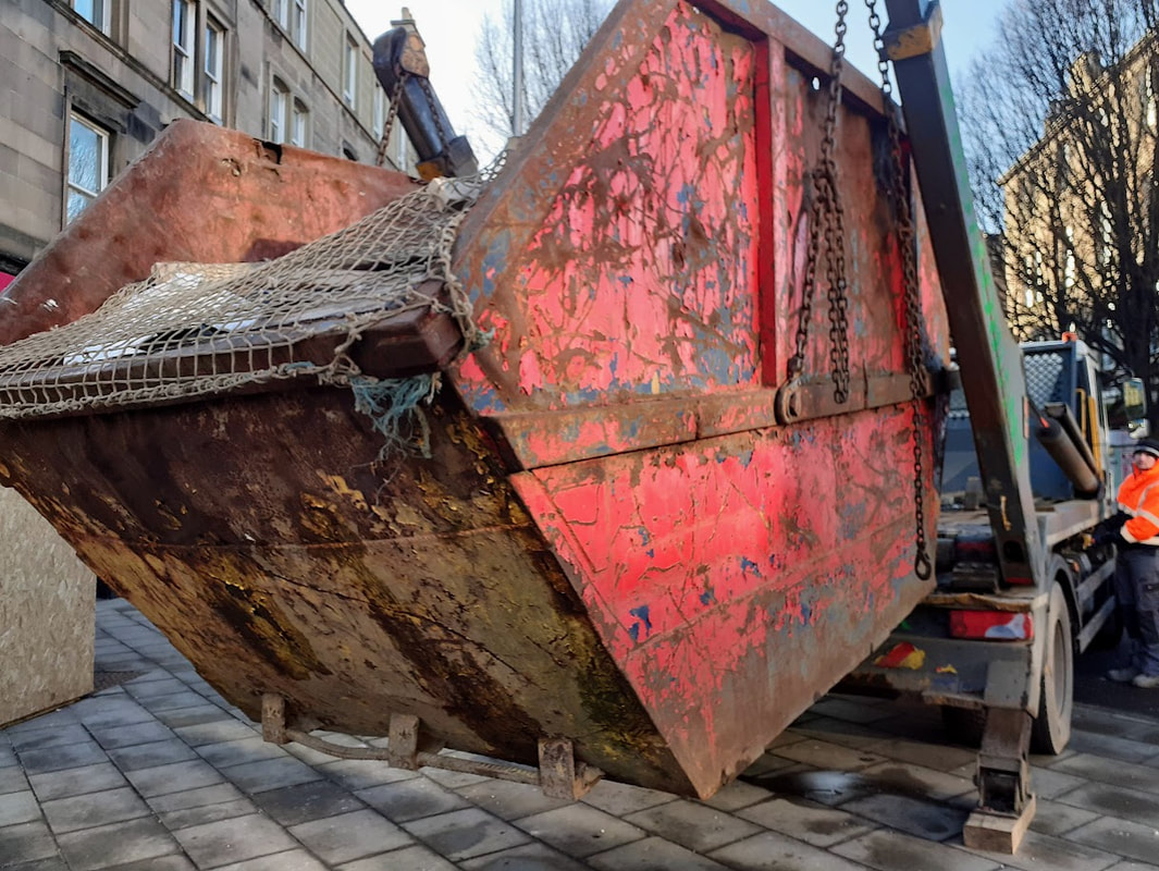 Builders Skips in Glasgow, click here for  6-yard skips, 8-yard skips, 12-yard skips, 14-yard skips, and 16-yard builder's skip quotes near you in the Glasgow area